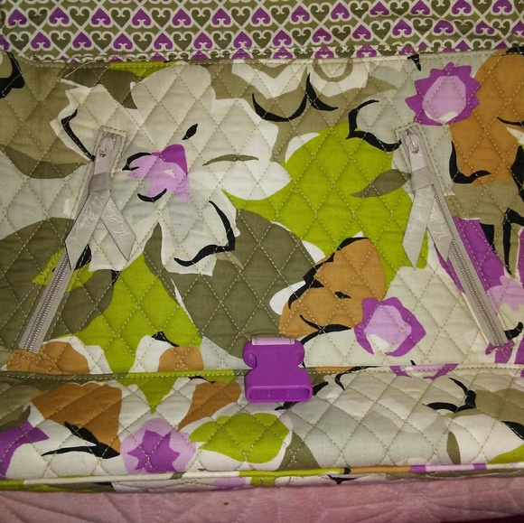 Vera Bradley Messenger Bag - Portobello Road - Picture 4 of 8